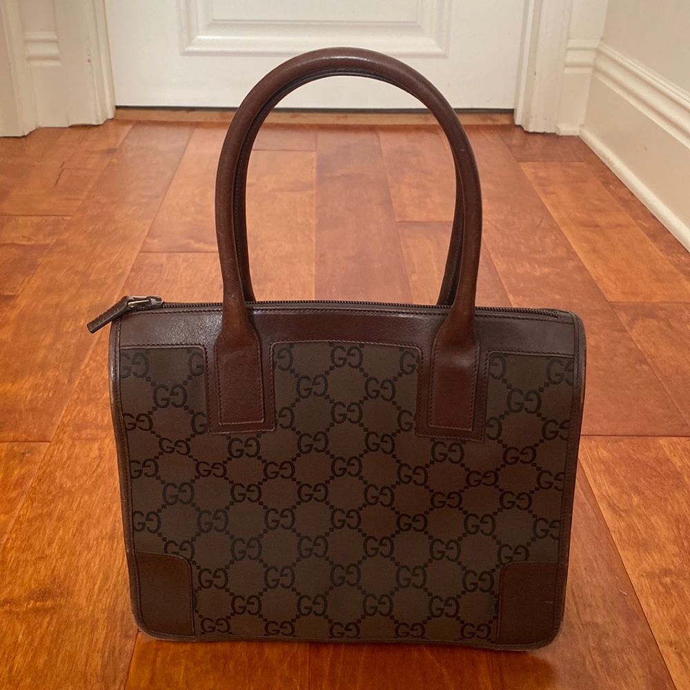 Gucci handbag-great condition
